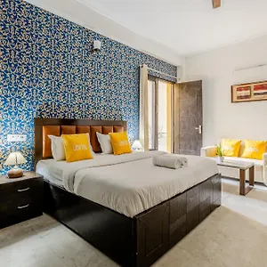 Lime Tree Service Golf Course Road, Apartment